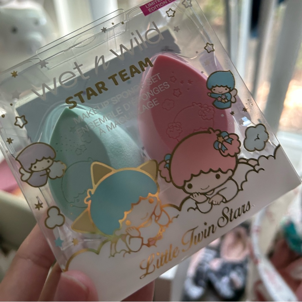 Twins stars beauty blenders